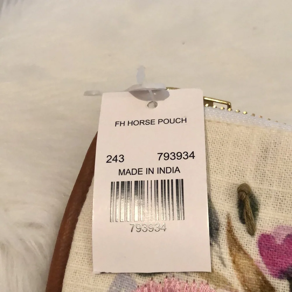 Horse and Floral Printed/Embroidered Fabric Wristlet/Clutch/Pouch NWT - Picture 4 of 6